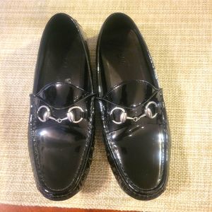 Gucci 8.5 patent leather drivers